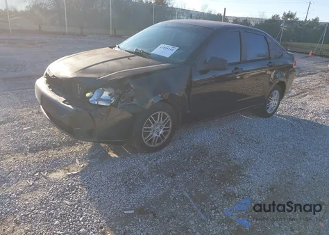 2010 Ford Focus Se z USA, uszkodzony, nr VIN 1FAHP3FN1AW168947